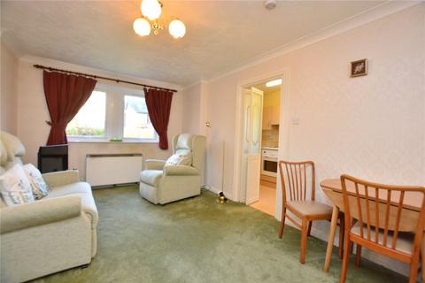 2 bedroom apartment for sale - Holmwood, 21 Park Crescent, Roundhay, Leeds