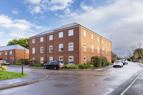 2 bedroom flat for sale, Broad Road, Chichester