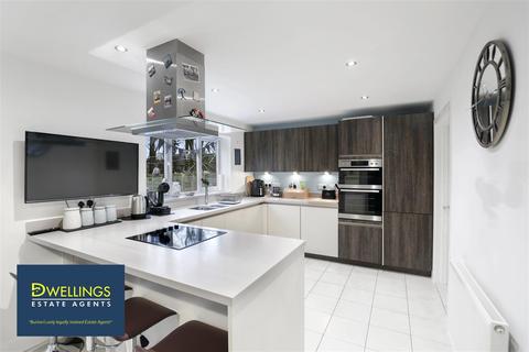18 Boundary Close, Burton-on-trent, DE13 0PG
