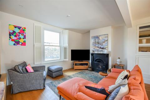 5 Albert Road, Stamford, PE9 2EA