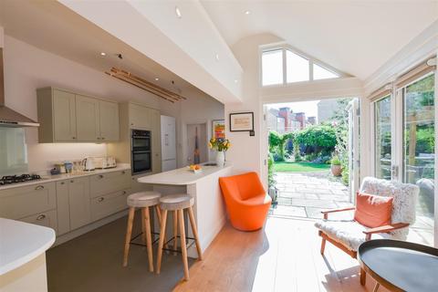 5 Albert Road, Stamford, PE9 2EA