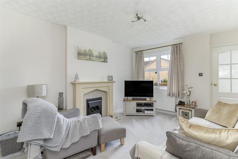 17 Burns Way, Harrogate, HG1 3NA