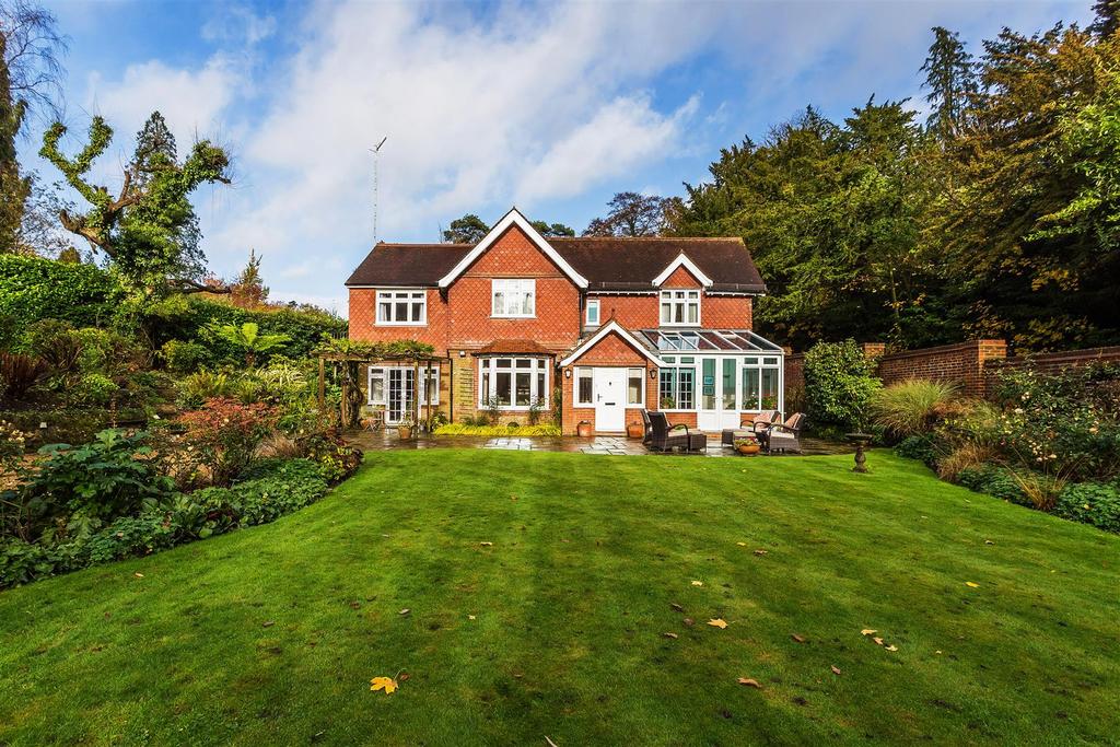 House. partnership Holmbury St Mary