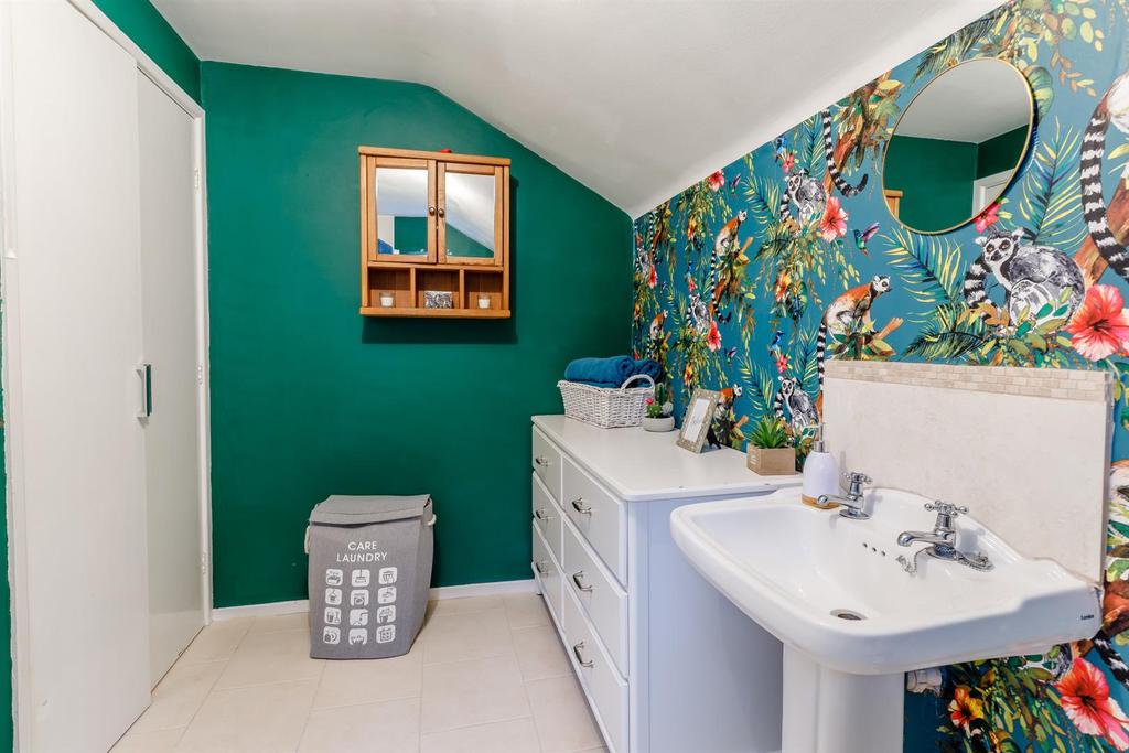 8487999-Interior22.jpg