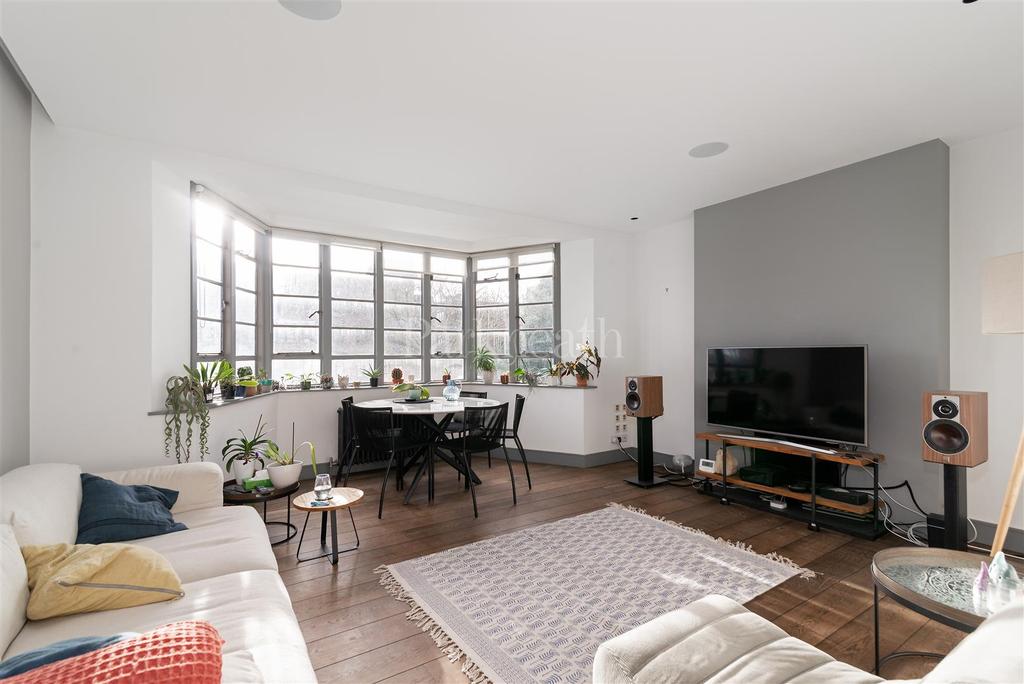 Wedderburn Road, Belsize Park NW3 2 bed flat £2,800 pcm (£646 pw)