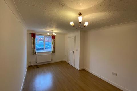 2 bedroom terraced house to rent - Dickens Heath Road, Dickens Heath, Solihull, B90 1TQ