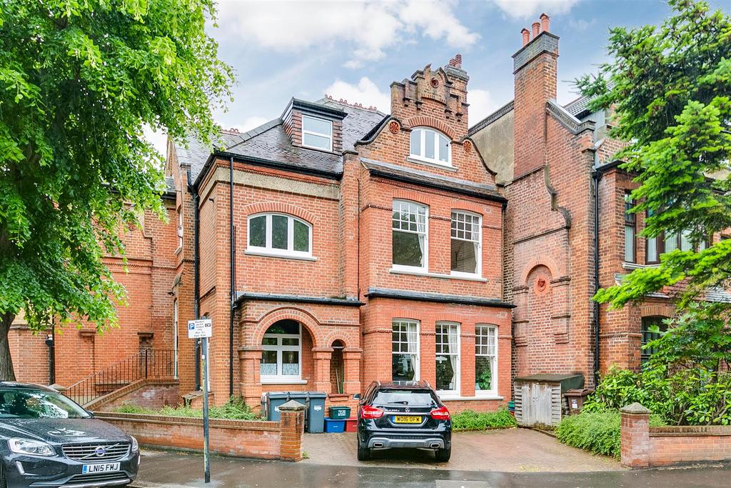 Grange Road, London, W4 1 bed flat £499,950