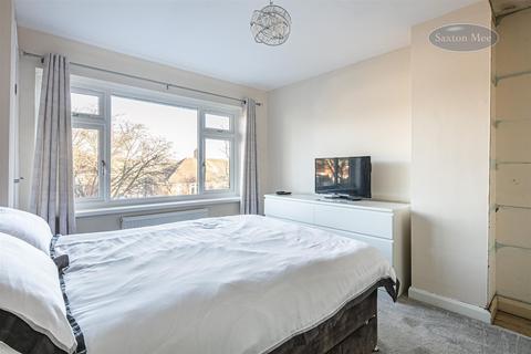42 Goodison Crescent, Sheffield, S6 5HU