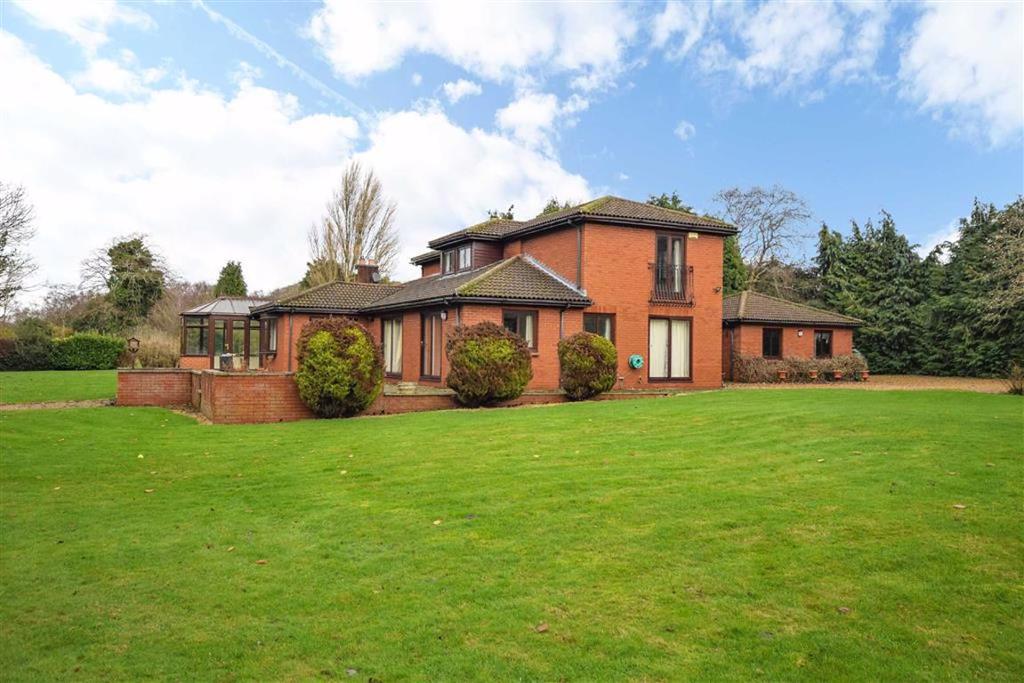 Tiverton Avenue, NN2 4 bed detached house for sale £795,000