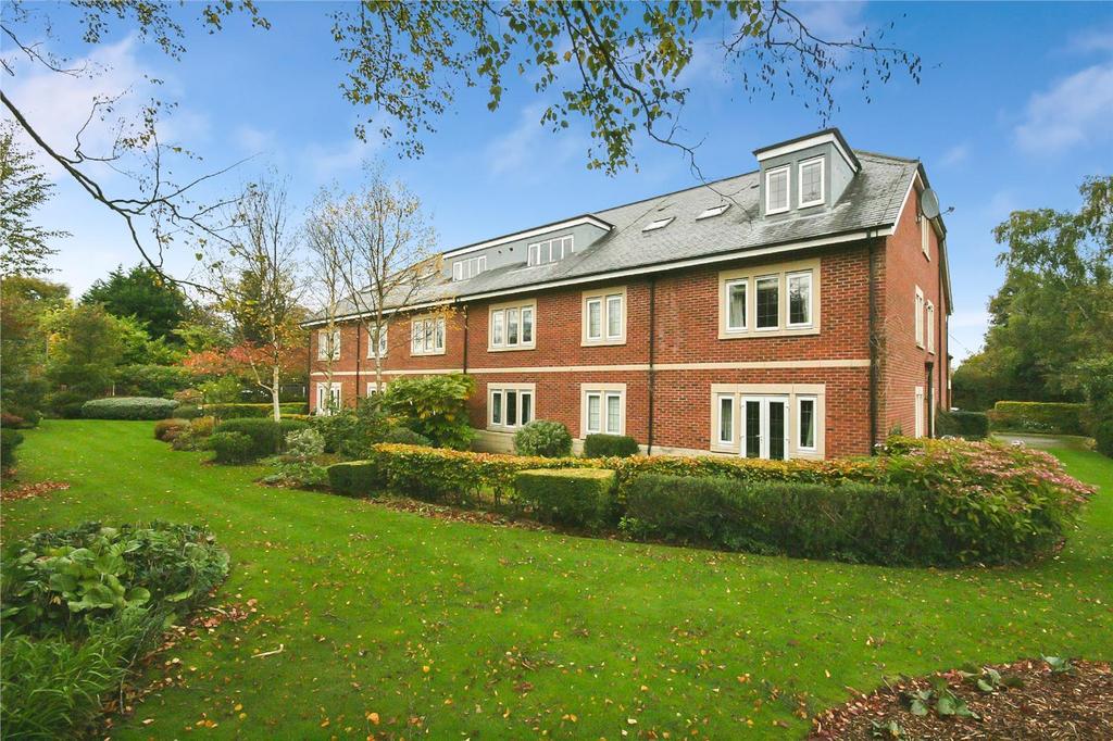 Hale Road, Hale Barns 2 bed apartment - £1,100 pcm (£254 pw)