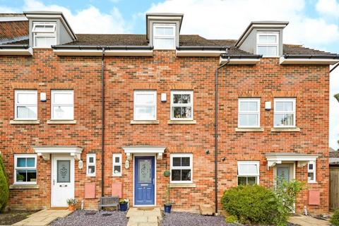 5 Cranbourne Towers, Ascot, SL5 8JE