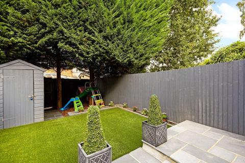 5 Cranbourne Towers, Ascot, SL5 8JE