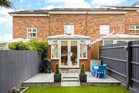 5 Cranbourne Towers, Ascot, SL5 8JE