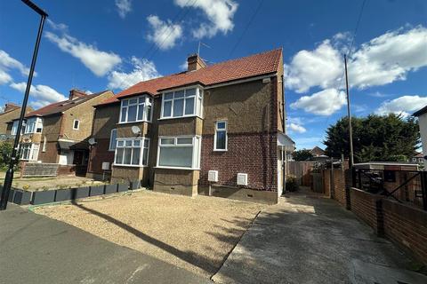 undefined, Imperial Rd, Bedfont
