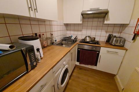 1 bedroom house to rent, Clarendon Road, Leeds