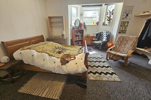 1 bedroom house to rent, Holly Bank, Leeds