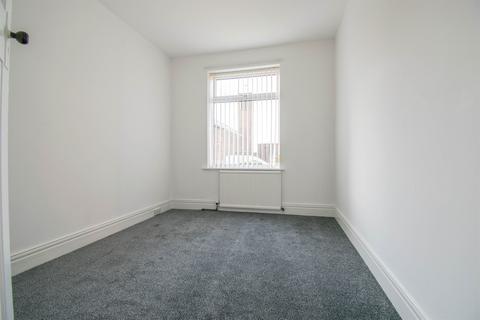 2 bedroom flat to rent - Ovington Grove, Newcastle Upon Tyne