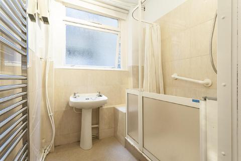 2 bedroom flat for sale - Anselm Road, Fulham