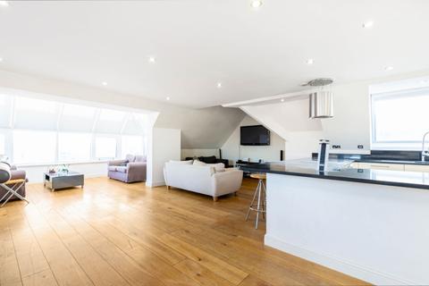 5 bedroom penthouse to rent - William Morris Way London SW6