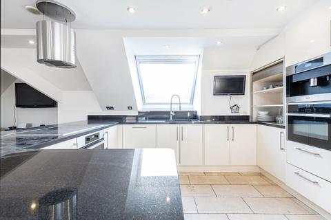 5 bedroom penthouse to rent - William Morris Way London SW6