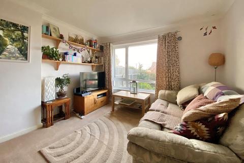 8 Ballards Crescent, West Yelland, Barnstaple, EX31 3EU