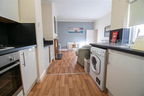 3 bedroom flat to rent - Bayswater Road, Newcastle Upon Tyne