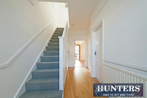 16 Chepstow Road, London, W7 2BG