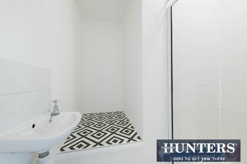 16 Chepstow Road, London, W7 2BG