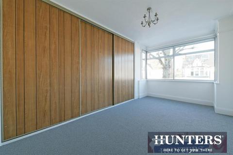 16 Chepstow Road, London, W7 2BG