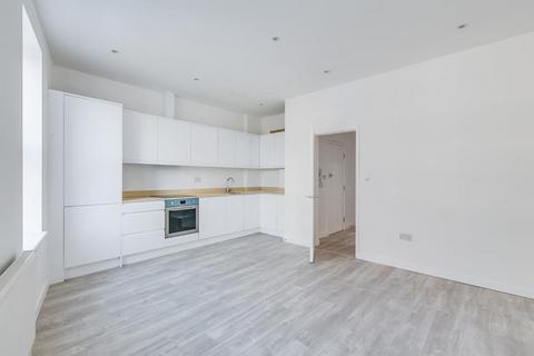 2 bedroom flat to rent, Fortune Green Road, West Hampstead, NW6