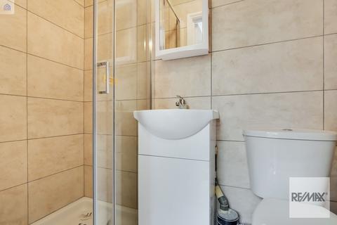 19 Cedar Road, London, NW2 6SS