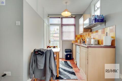 19 Cedar Road, London, NW2 6SS