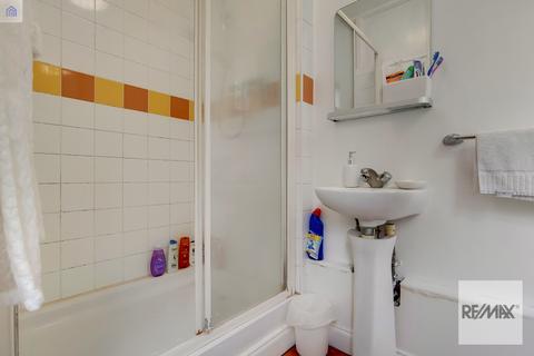 19 Cedar Road, London, NW2 6SS