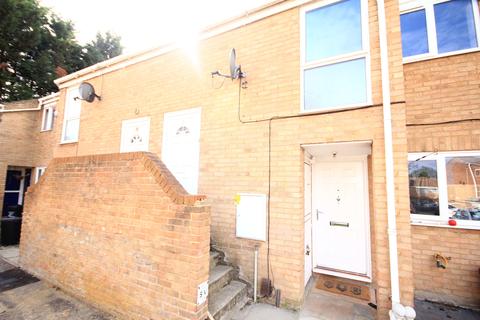 1 bedroom flat for sale - Gainsborough Road, Hayes
