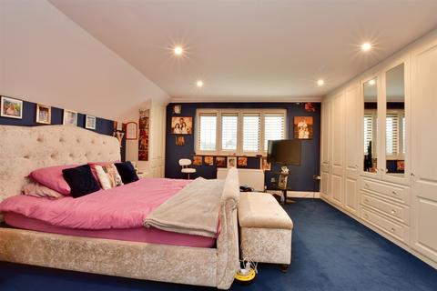 45 Augustine Road, Minster On Sea, Sheerness, ME12 2NE