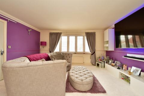 45 Augustine Road, Minster On Sea, Sheerness, ME12 2NE