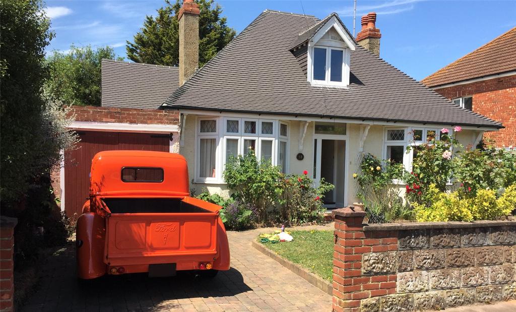 Reigate Road, Worthing, BN11 3 bed bungalow £550,000