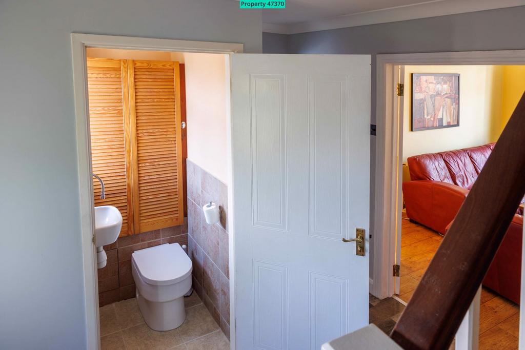 Downstairs cloakroom