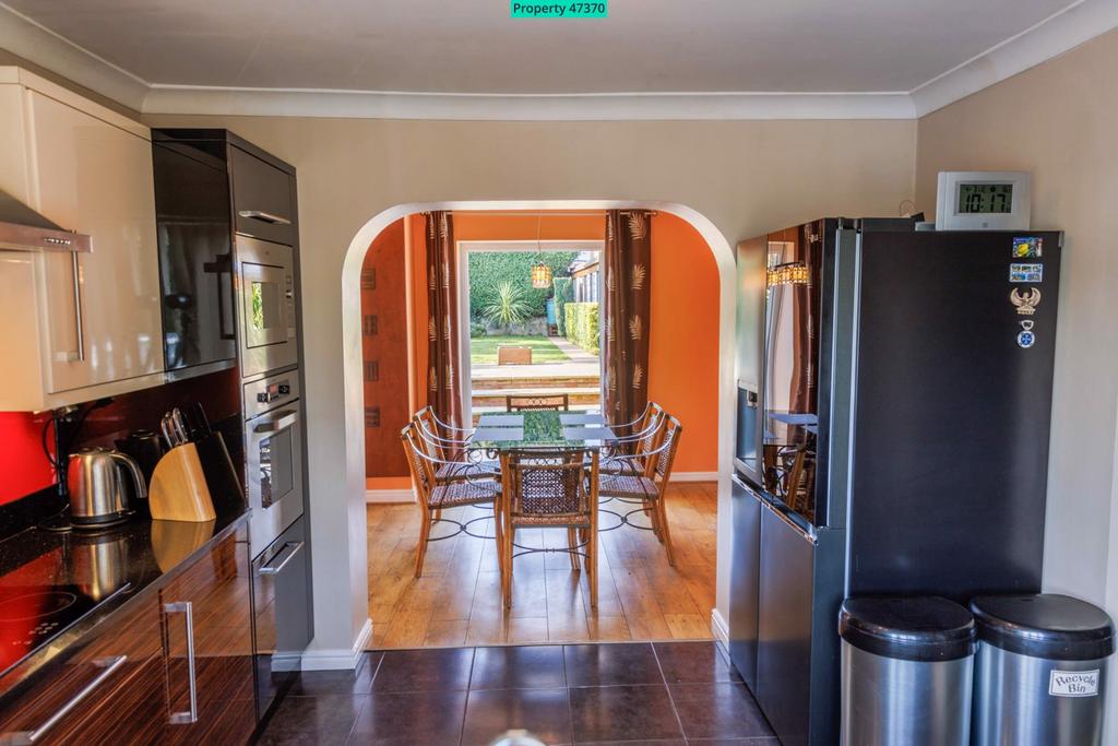 Kitchen/ dinning room