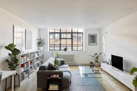 1 bedroom flat for sale - New Globe Walk, London SE1
