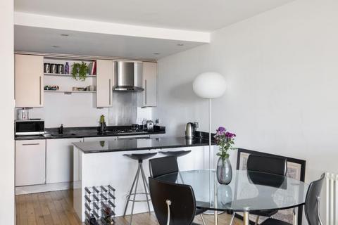 1 bedroom flat for sale, New Globe Walk, London SE1