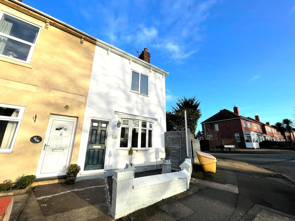 Pinfold Lane, Wolverhampton, WV4 3 bed end of terrace house £210,000