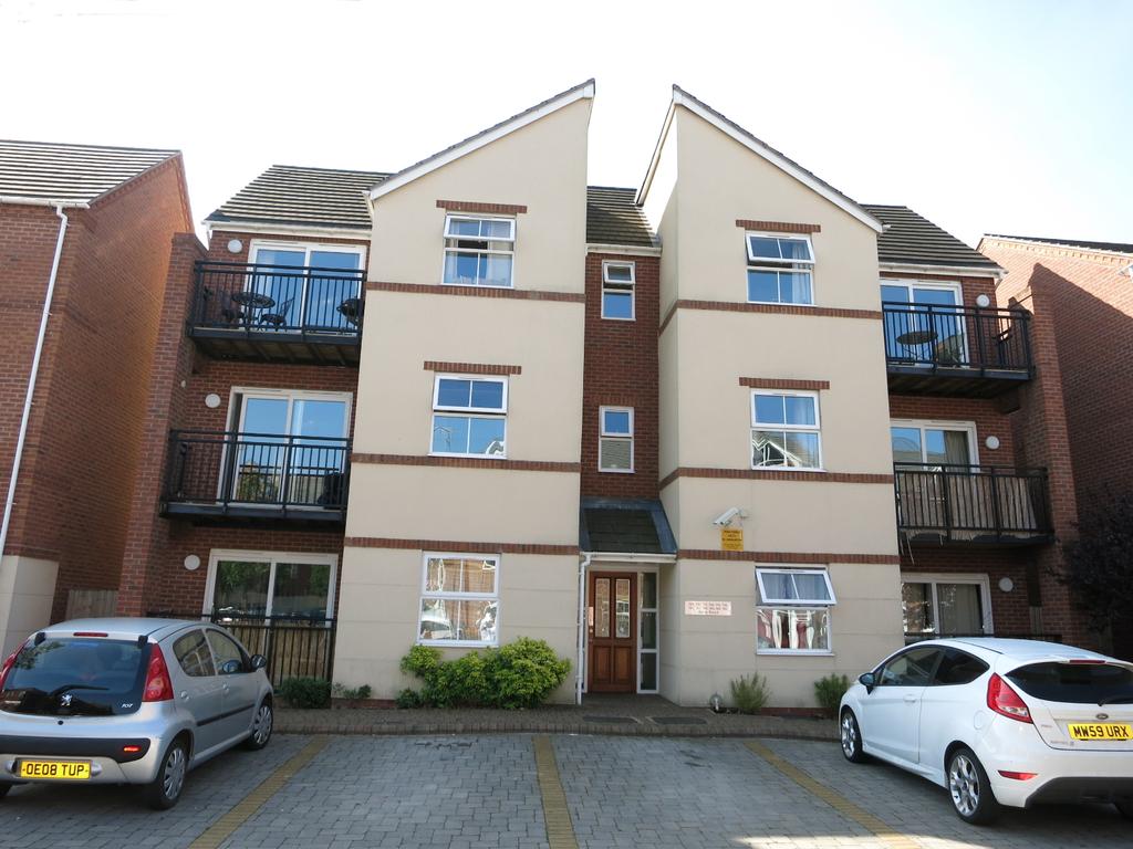 Alma Road, Banbury 1 bed flat £135,000
