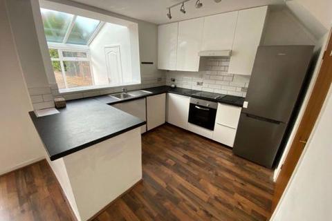 3 bedroom semi-detached house to rent - Seedfield Croft, Coventry, CV3