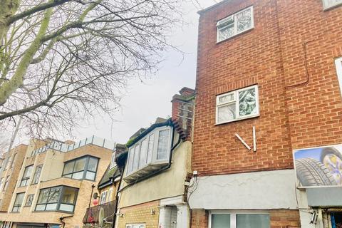 2 bedroom flat for sale - Chingford Mount Road, London E4