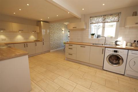 32 Brackenley Lane, Embsay, Skipton, BD23 6NP