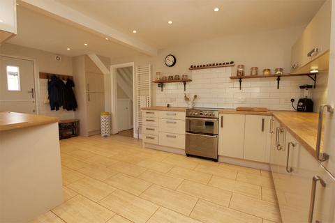 32 Brackenley Lane, Embsay, Skipton, BD23 6NP