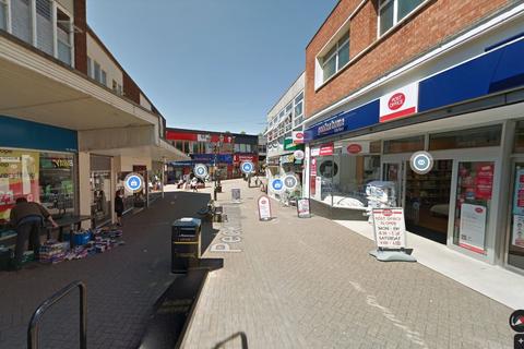 Retail property (high street) to rent - Peckingham Street, West Midlands, B63