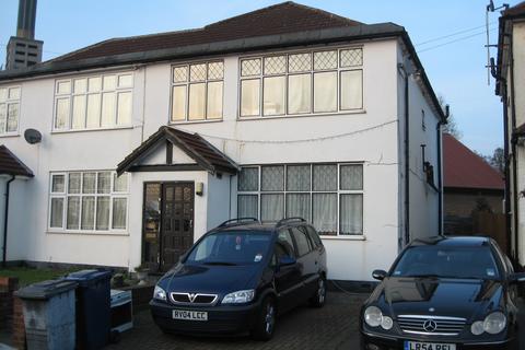 4 bedroom semi-detached house to rent, Church Close, Edgware HA8