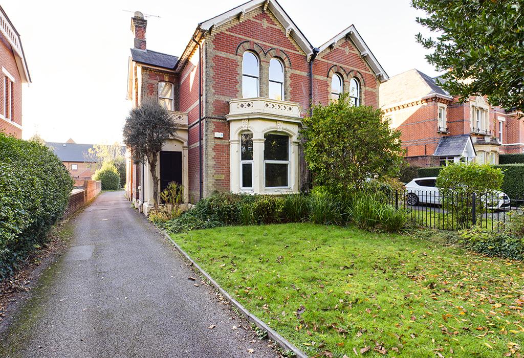 Linden Court, Cavendish Grove, Southampton 1 bed apartment £800 pcm